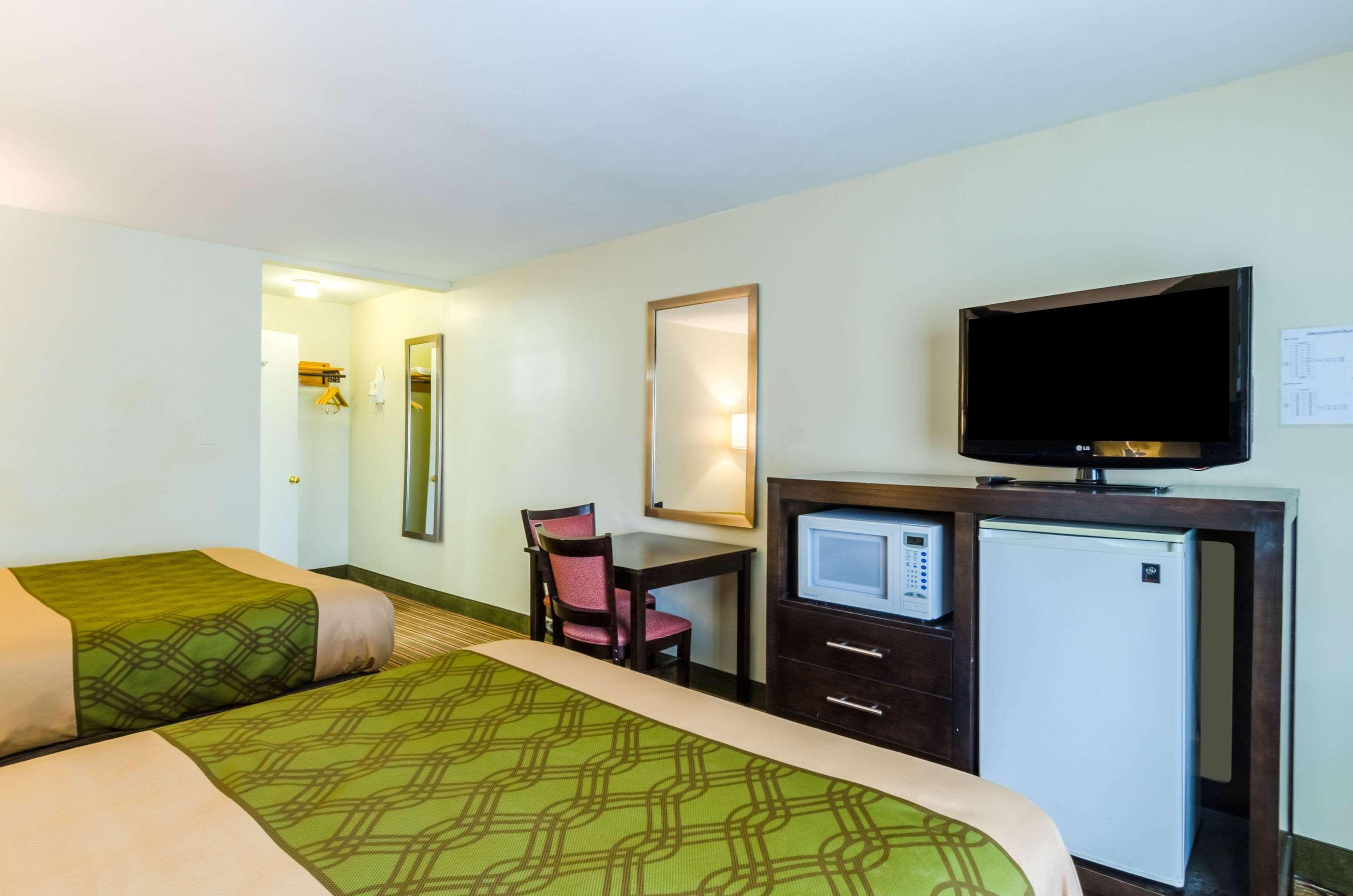 Fairbridge Inn Express Pittsfield Buitenkant foto