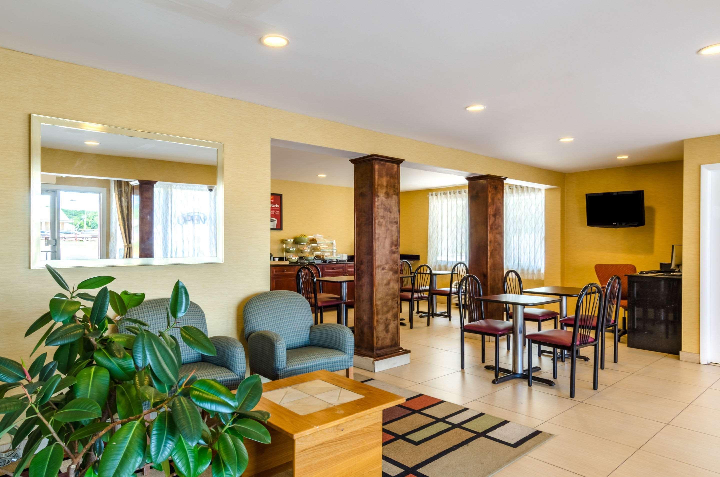 Fairbridge Inn Express Pittsfield Buitenkant foto