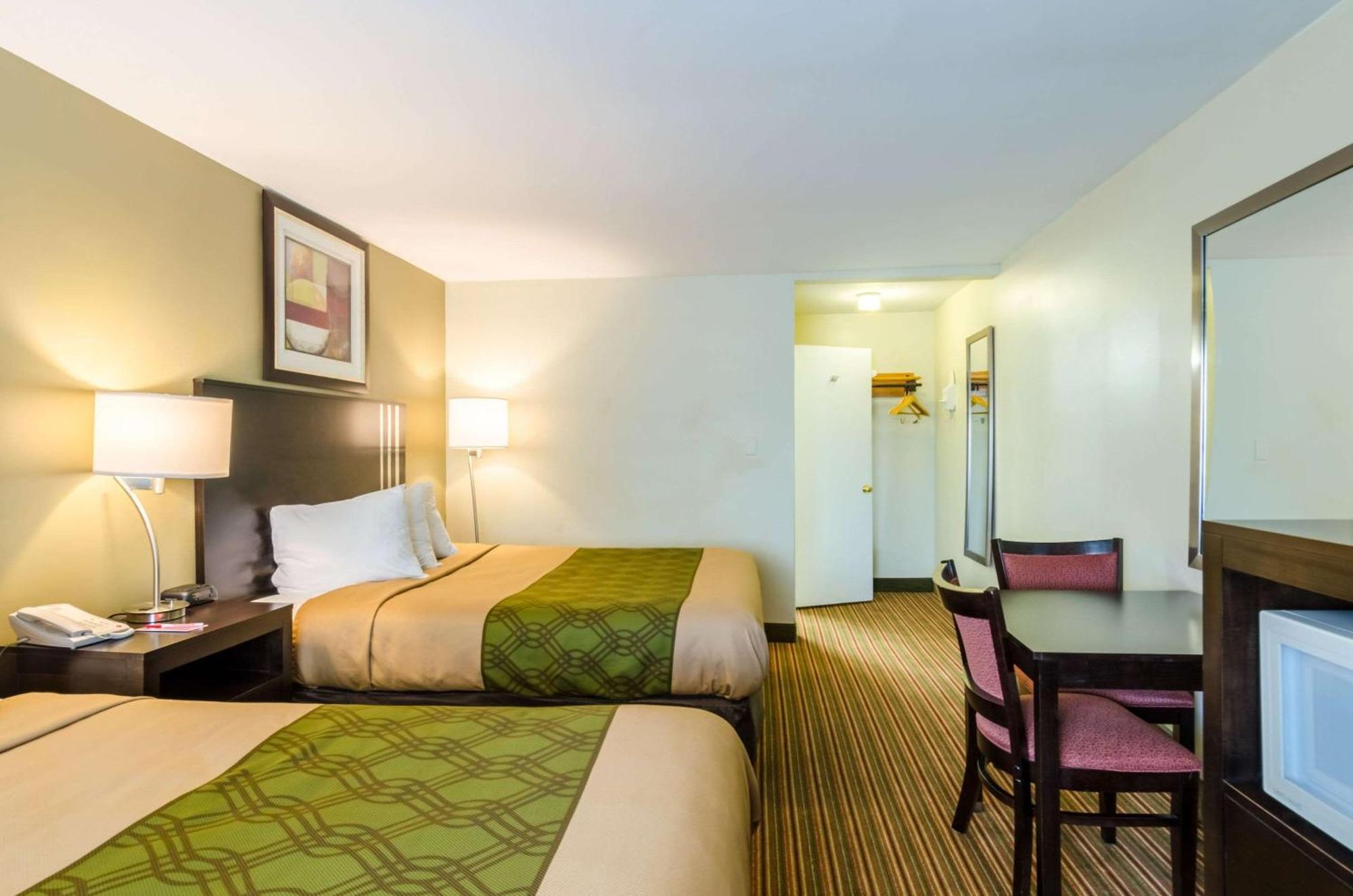 Fairbridge Inn Express Pittsfield Buitenkant foto